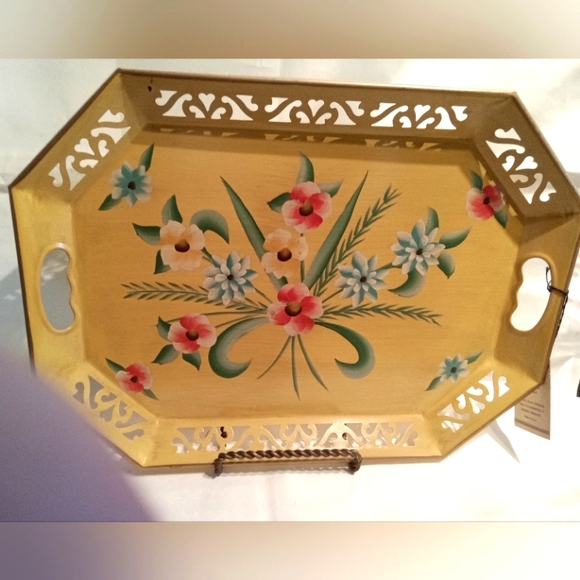 TÔLE HAND PAINTED TRAY - Picture 1 of 8
